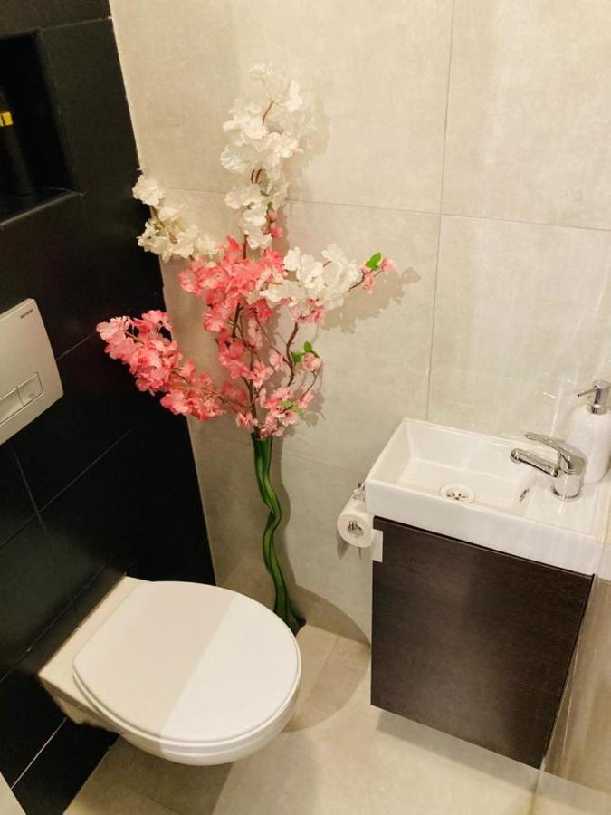 Apartamenty Every Sky Plac Ratuszowy 30 Єленя-Ґура Екстер'єр фото