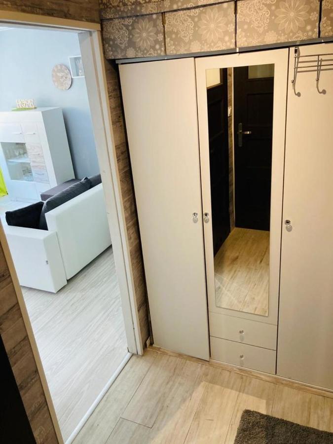 Apartamenty Every Sky Plac Ratuszowy 30 Єленя-Ґура Екстер'єр фото